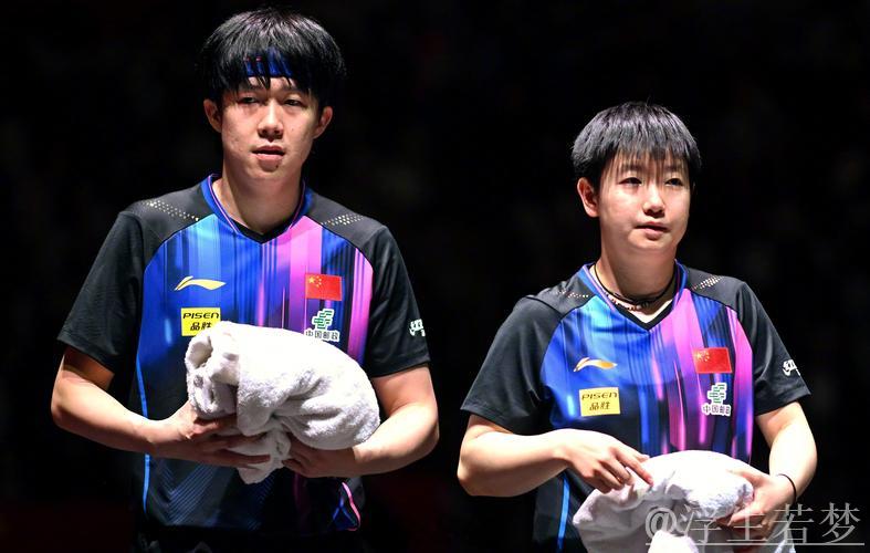 莎头组合单局1分后3比2晋级，王楚钦称宇宙冠军也可能1比11